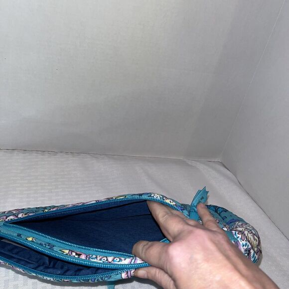 Vera Bradley Essential Sling Backpack Peacock Garden MSRP $79 ~ NWT - Picture 4 of 6